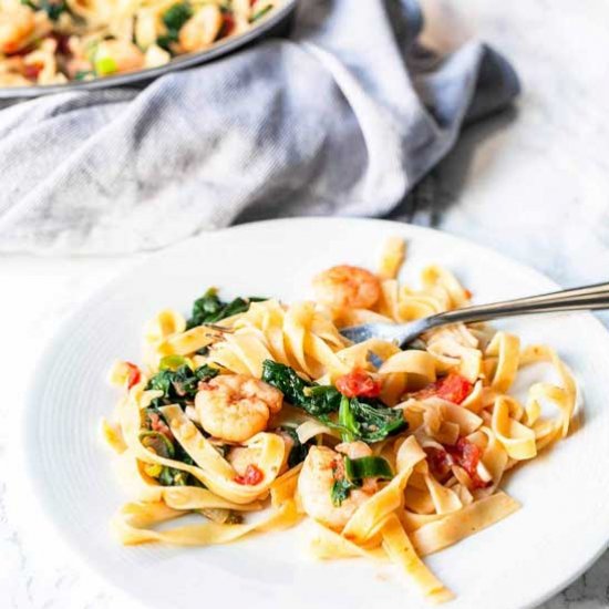 Shrimp spinach pasta