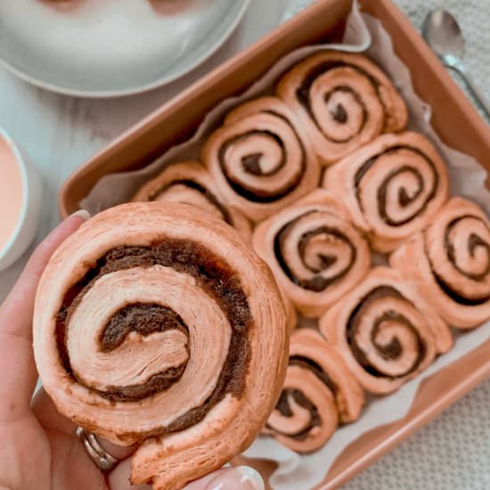 Vegan Cinnamon Rolls