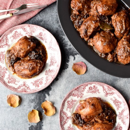 Braised chicken with prunes