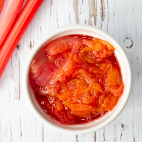 Stewed Rhubarb with Cinnamon