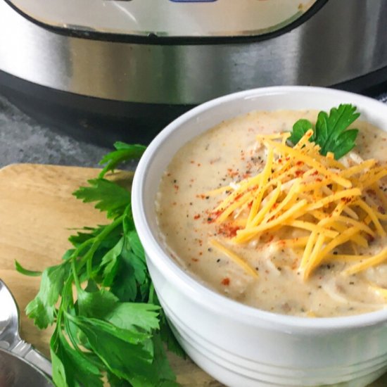 Instant Pot Cheeseburger Soup