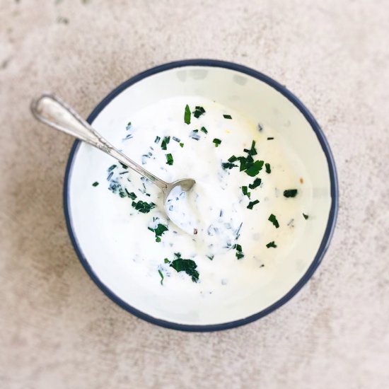 YOGURT SAUCE WITH CHIVE