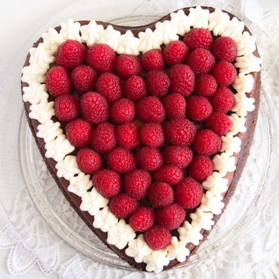 Heart-Shaped Cheesecake – Valentine