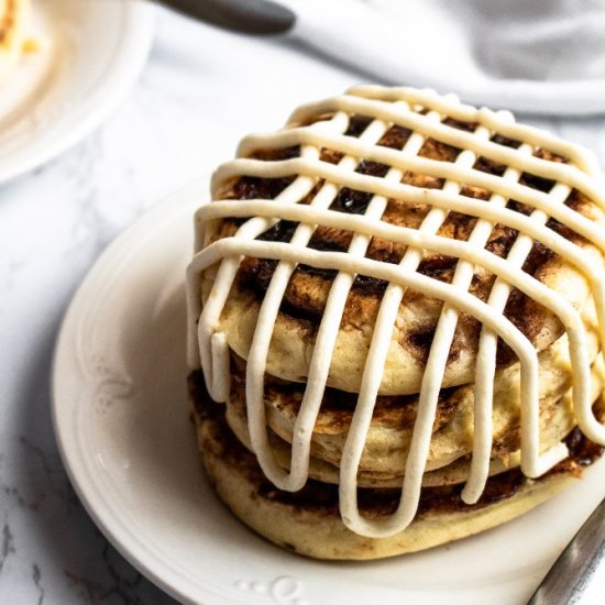 Vegan Cinnamon Roll Pancakes