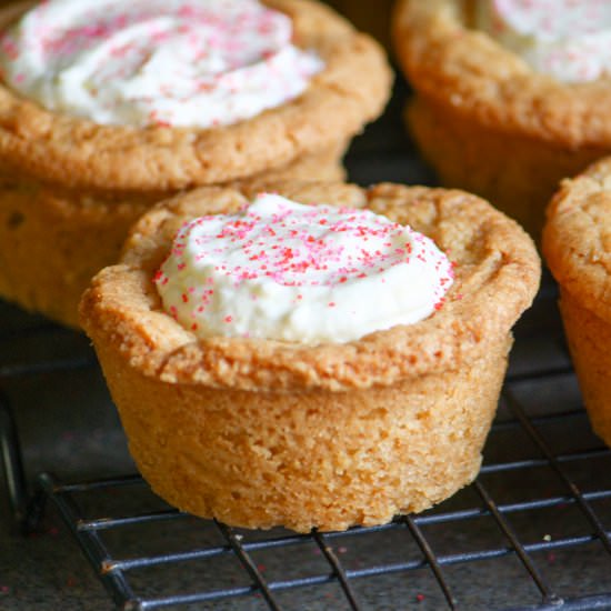 Raspberry Cheesecake Cookie Cups