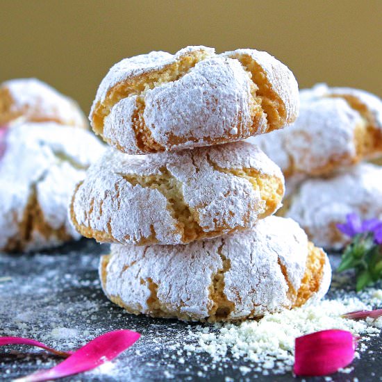 Amaretti Cookies