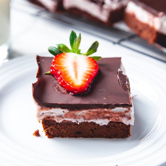 Strawberry Brownie (V/GF)