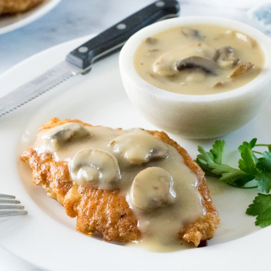 Chicken with Mushroom Gravy