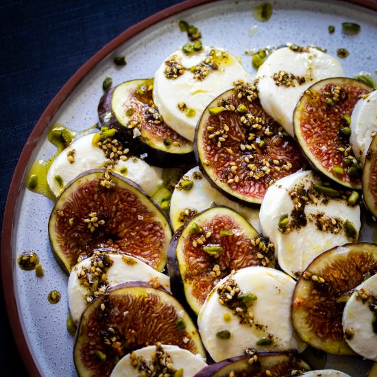 Fig Caprese with Za’atar Oil