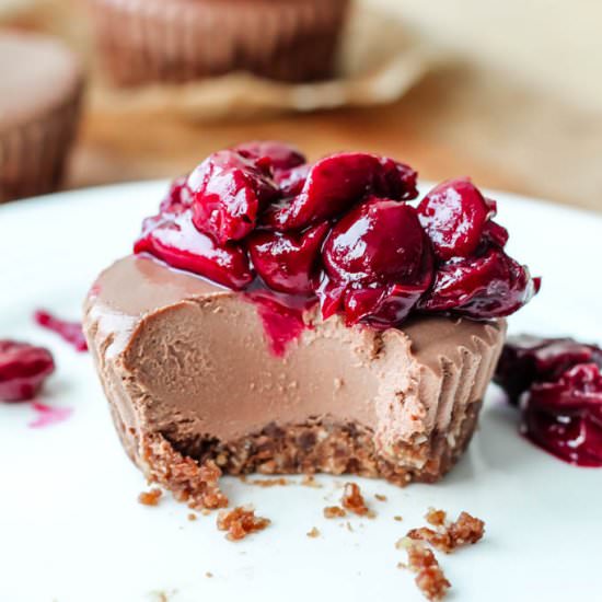 No Bake Vegan Chocolate Cheesecakes