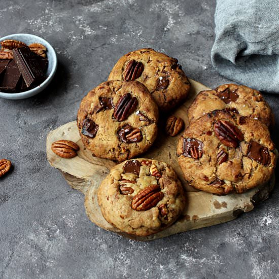 Bourbon & pecan cookies