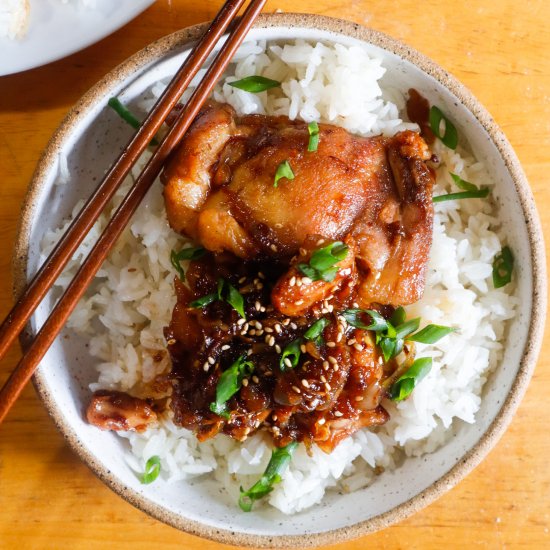 caramelized ginger chicken thighs