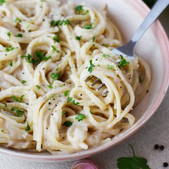 vegan cauliflower alfredo