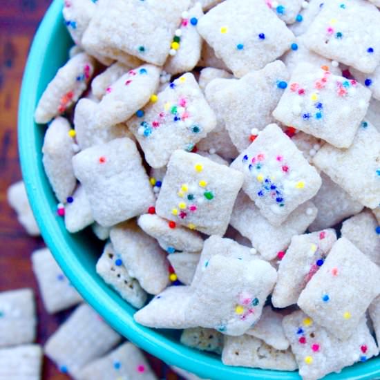 Cupcake Muddy Buddies