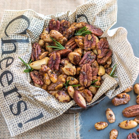 Rosemary & Spice Mixed Nuts