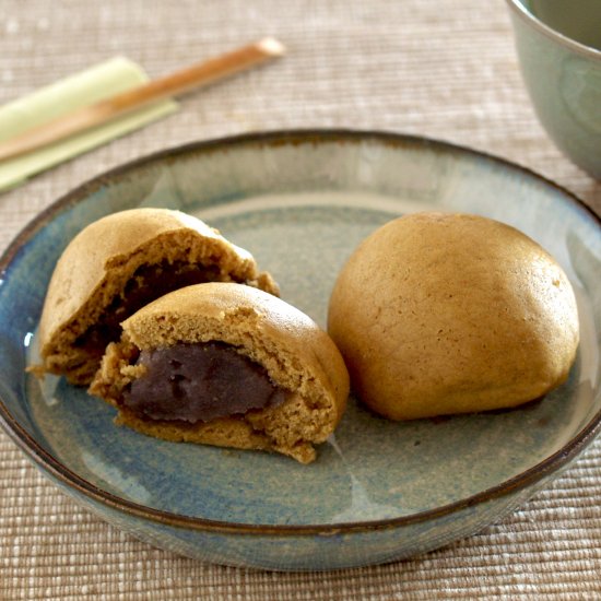 Onsen Manjyu (Steamed Buns)