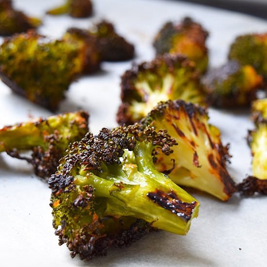 Crispy And Cheesy Roasted Broccoli