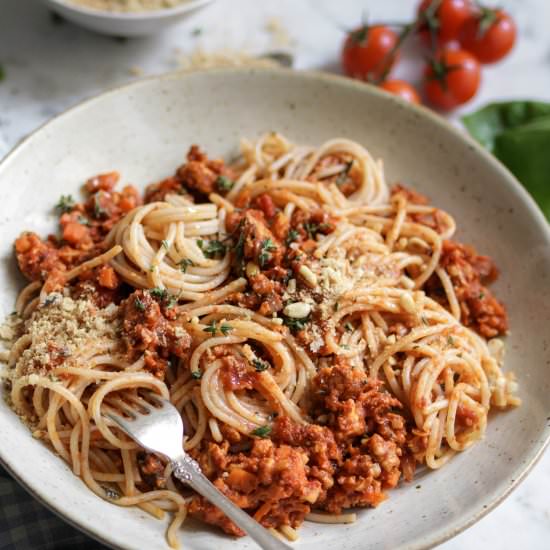 Vegan Pasta with Tempeh Bolognese