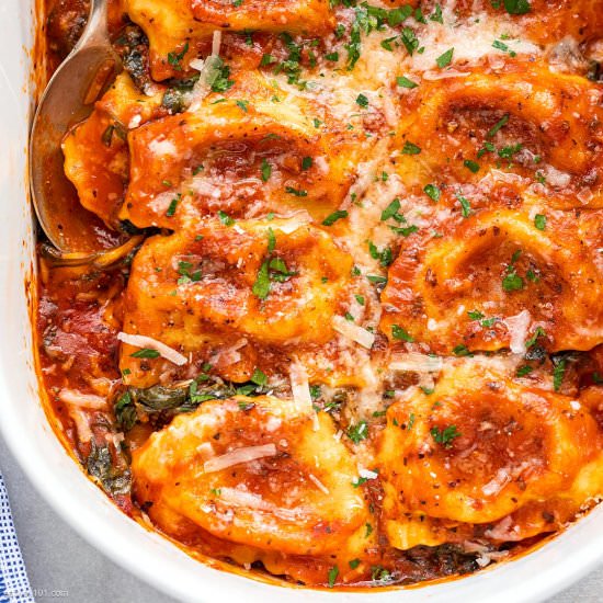 Easy Tomato Spinach Ravioli Bake