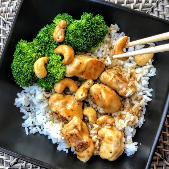 Cashew Chicken with Broccoli