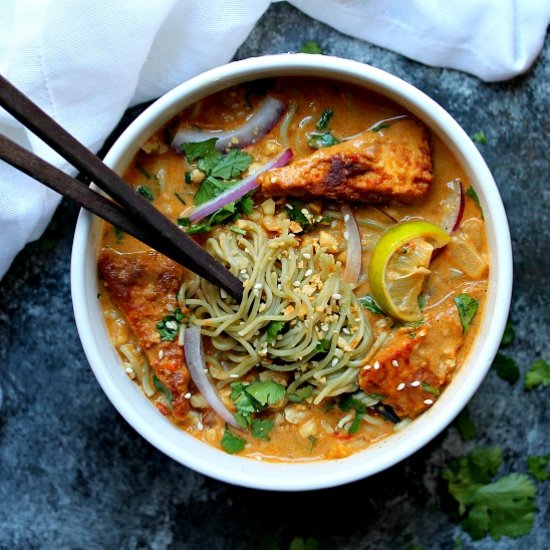 Spicy Peanut Tempeh Ramen