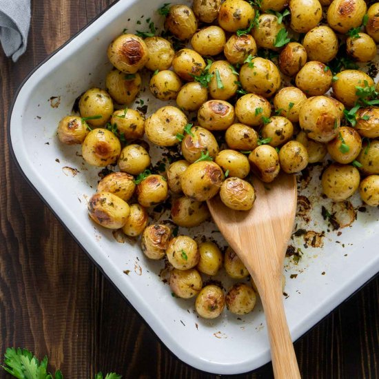 Crispy Whole30 Roasted Potatoes