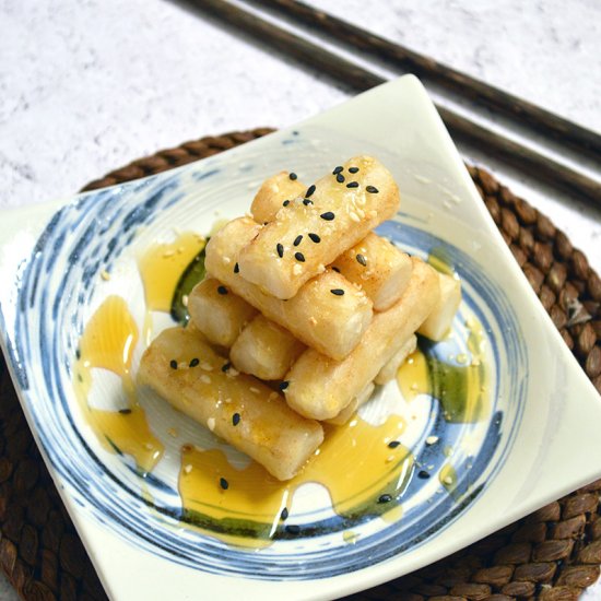 Korean Rice Cakes with Honey