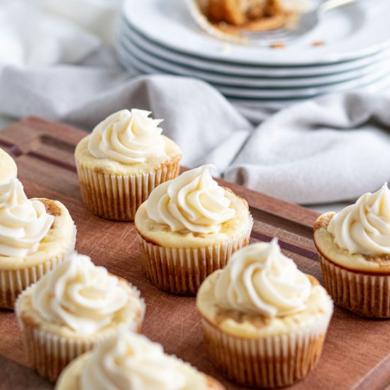 Carrot Cake Cheesecake Cupcakes