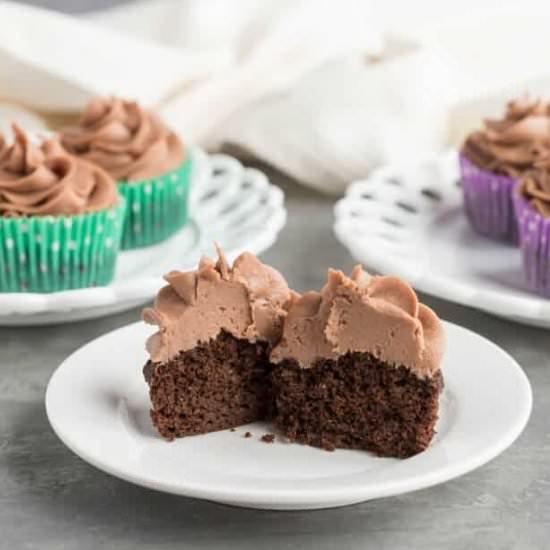 Hazelnut Frosted Cupcakes