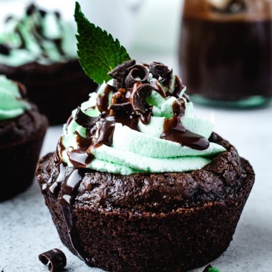 Chocolate Mint Brownie Cups