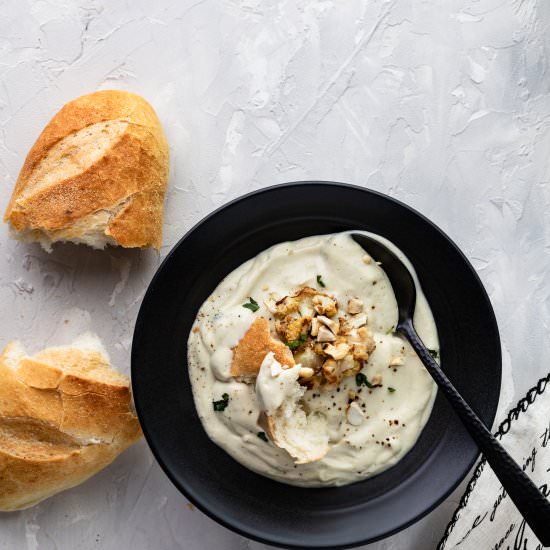 Roasted Vegan Cauliflower Soup