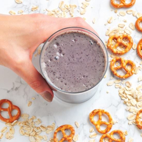 Oat-blueberry smoothie