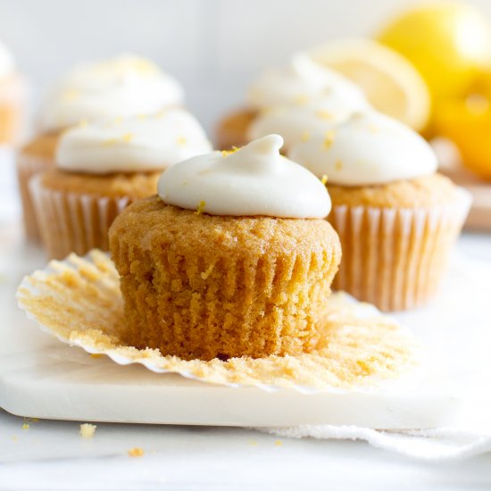 Vegan Lemon Cupcakes