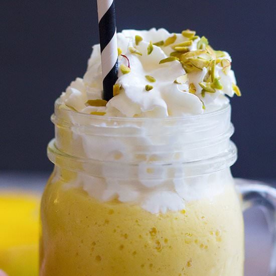 Mango Milkshake with Cardamom