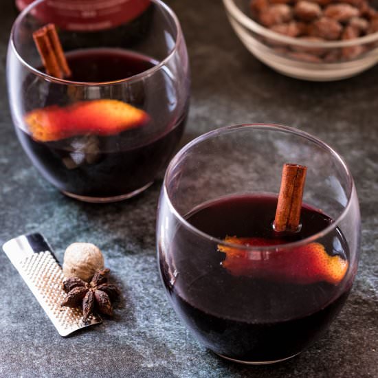 Vin Chaud (French Mulled Wine)