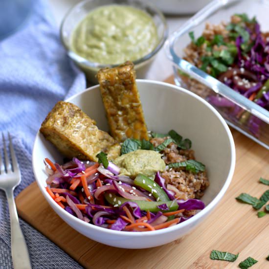 Tempeh Buddha Bowl with Bell Pepper