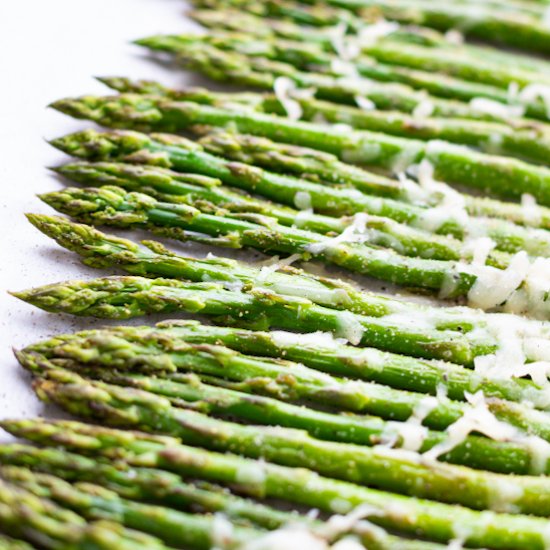 Garlic Parmesan Roasted Asparagus