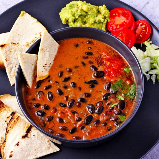 Saucy chipotle black beans