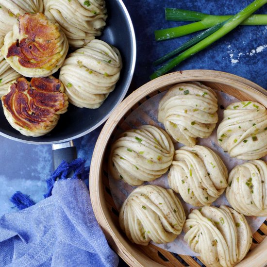 Scallion flower rolls