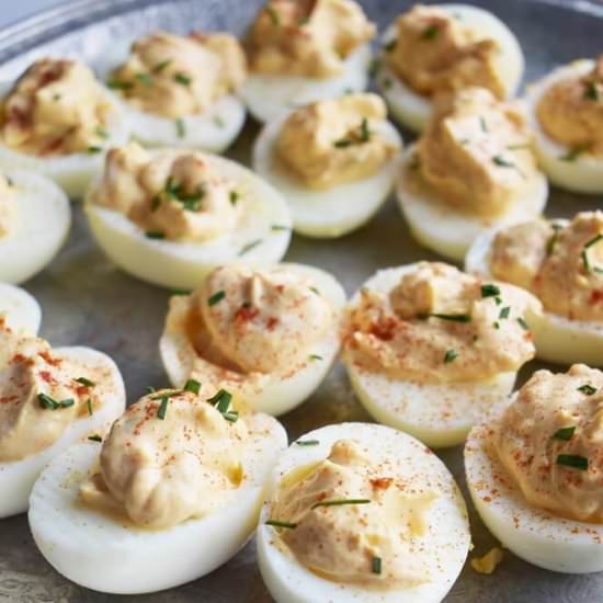 Healthy Deviled Eggs With Yogurt