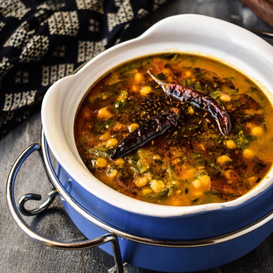 Dhaba Style Dal Palak