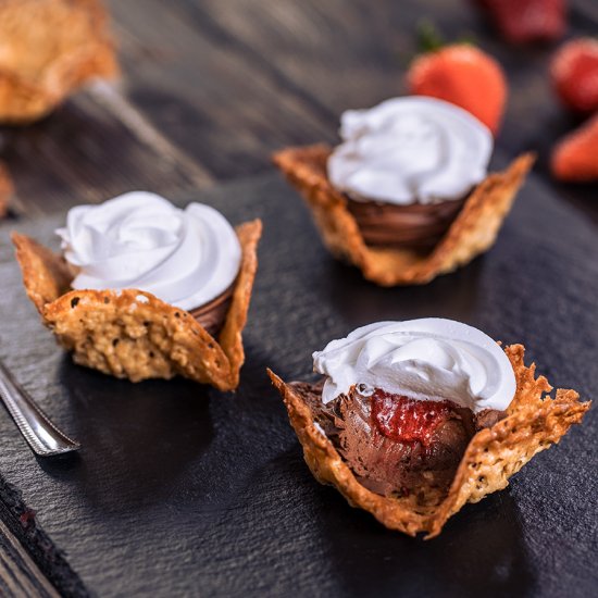 Oatmeal Lace Cookie Cups