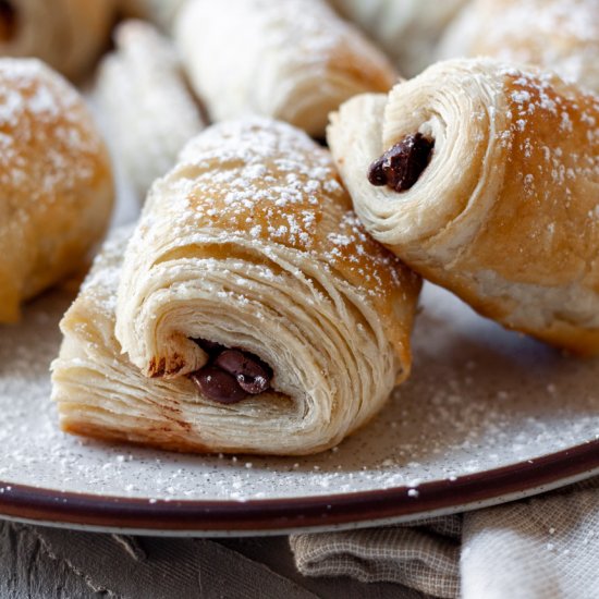 Chocolate Puff Pastry Rolls