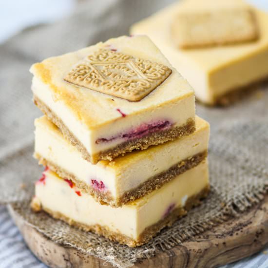 CUSTARD CREAM CHEESECAKE SQUARES