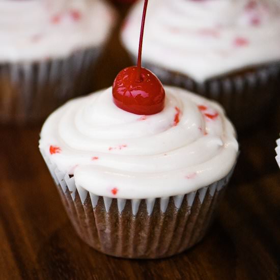 Cherry Lemonade Cupcakes