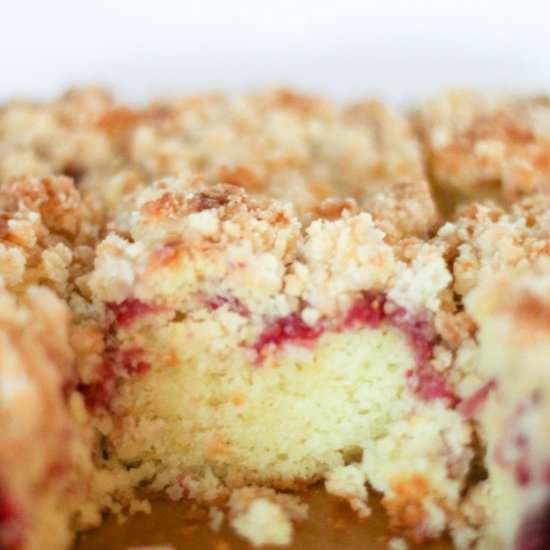 Lemon Berry Crumb Cake