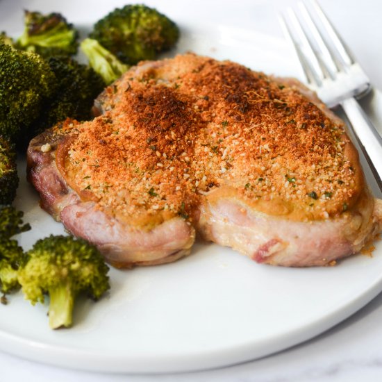 Sheet Pan Pork Chops w/ Broccoli