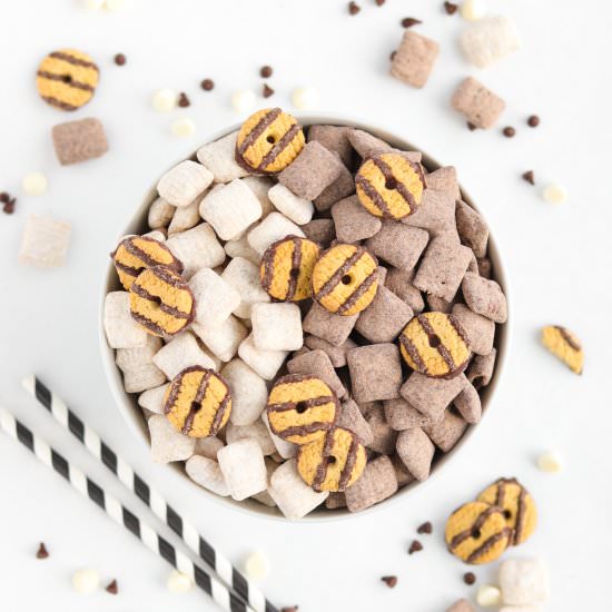 Black and White Cookie Puppy Chow