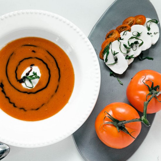 Caprese Tomato Soup