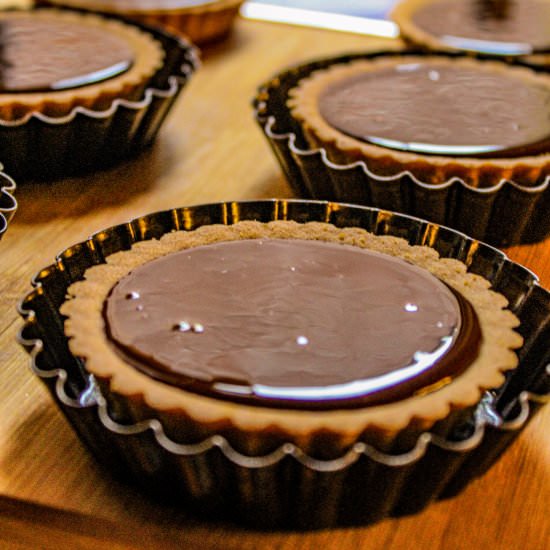 Mini Chocolate and Cinnamon Tarts